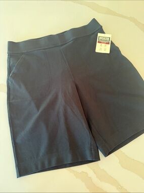 Duluth Trading Co Black High-Waist Bike Shorts with Side Pockets